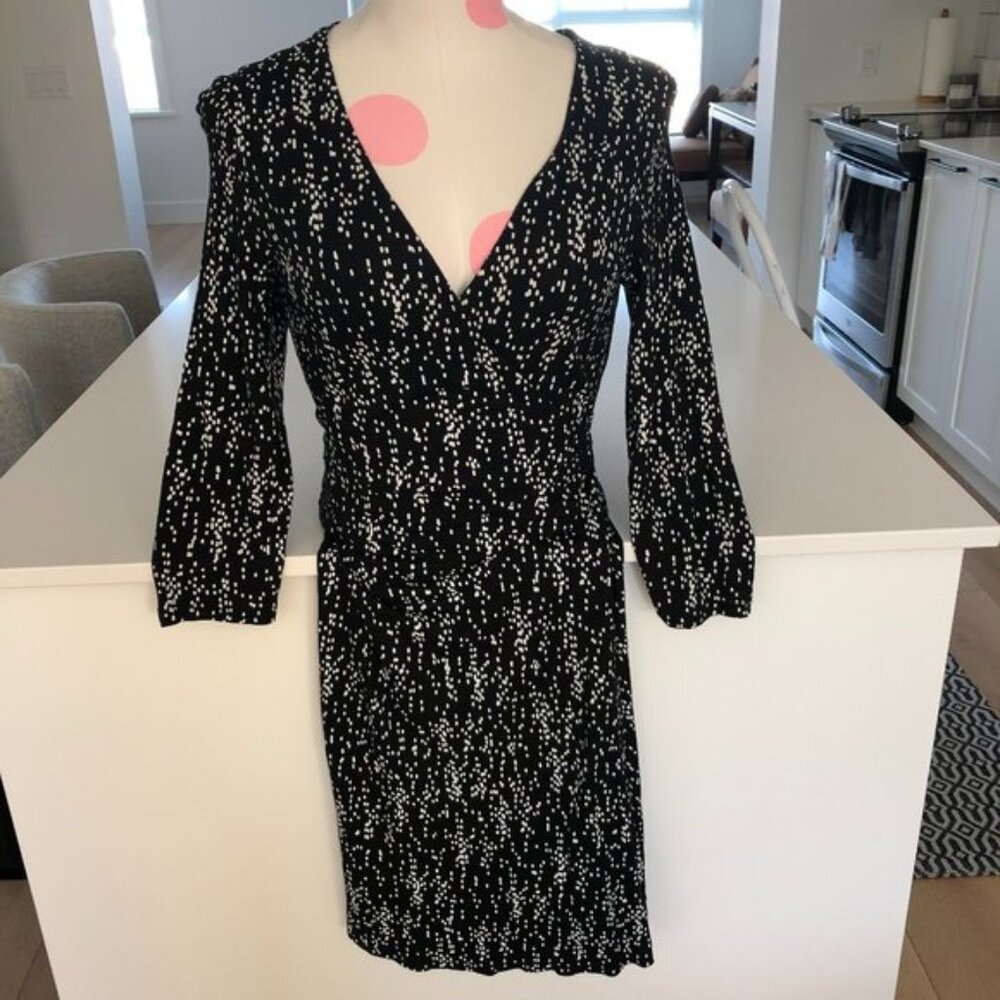 Gap Chelsea Mix Dot Print Long Sleeve Midi Wrap Dress in Black   White Size M